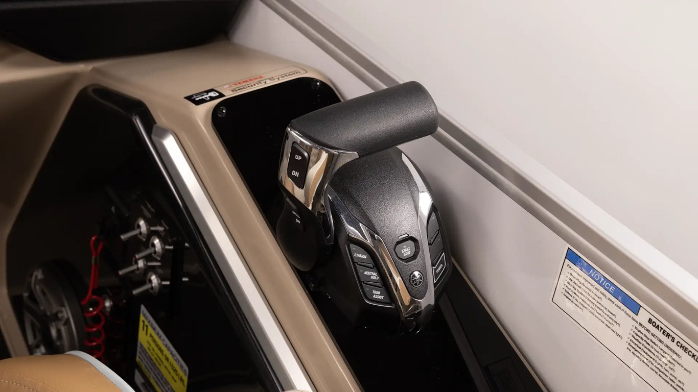 2026 SunCatcher Diamond Elite 322SR Gray