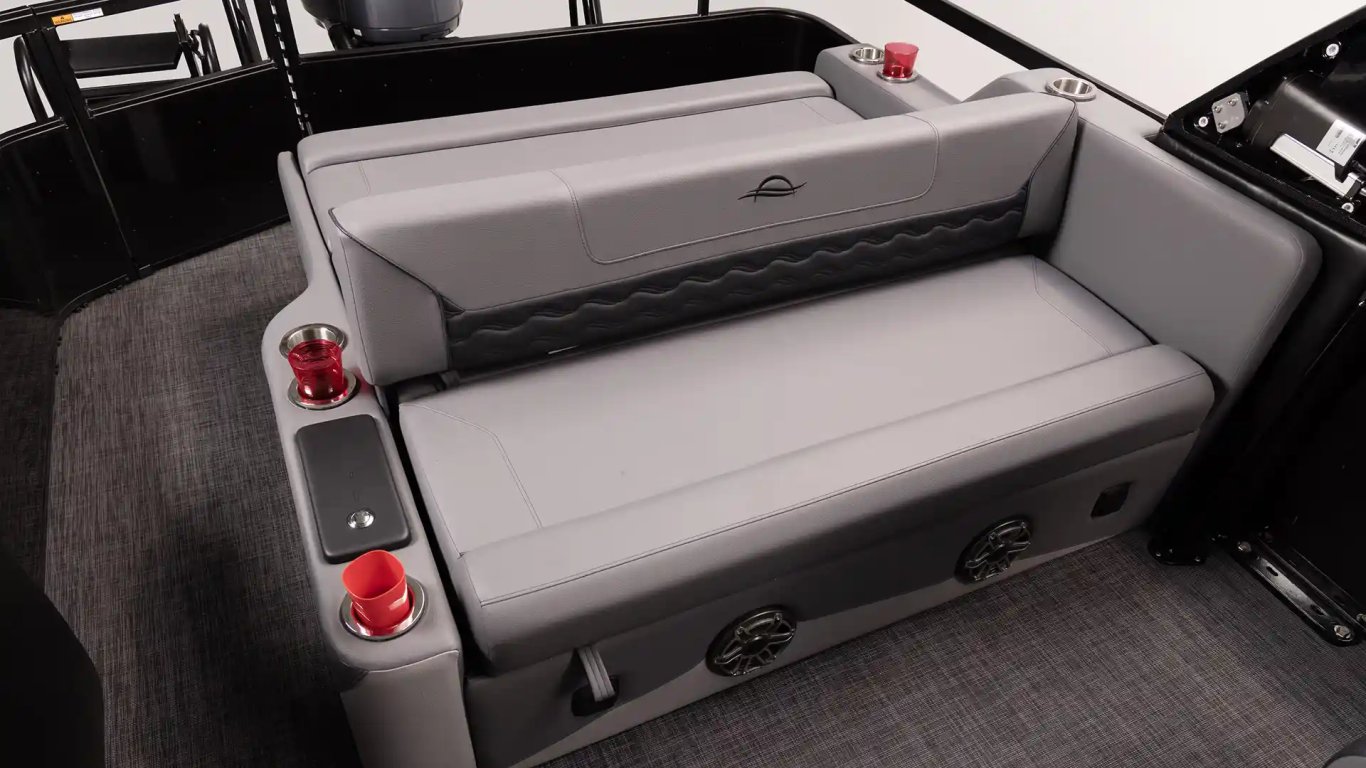 2026 SunCatcher Diamond Elite 324SL Sand Blue