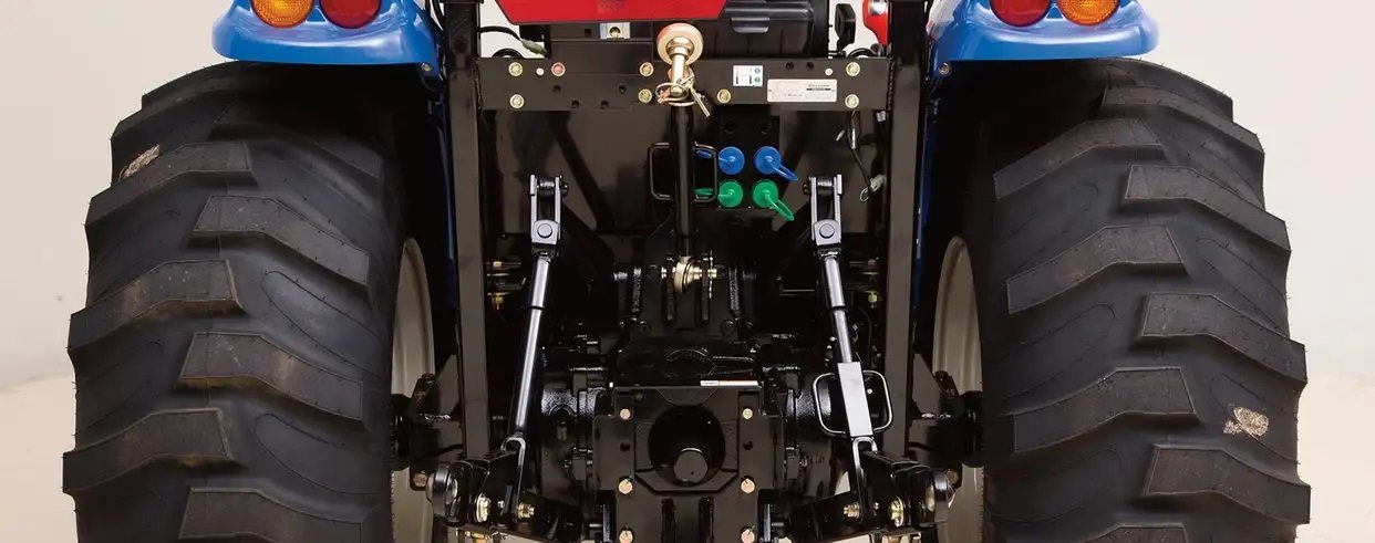 New Holland Boomer™ Compact Series Boomer™ 40 Cab