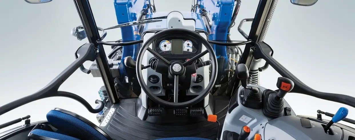 New Holland PowerStar™ PowerStar™ 75 ROPS