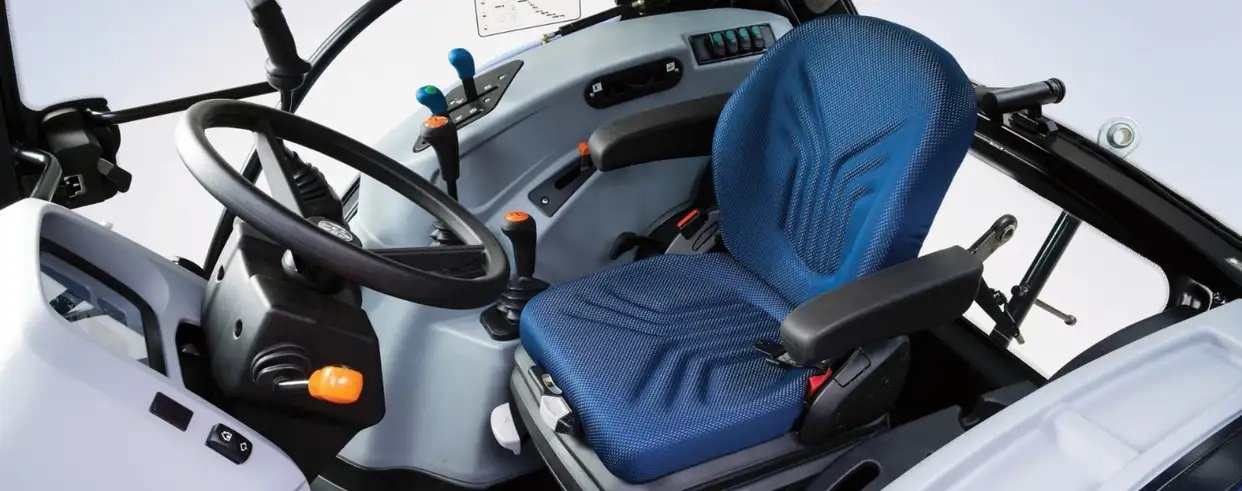 New Holland WORKMASTER™ Series 75