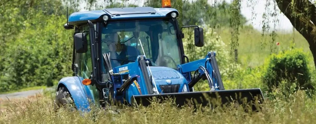 New Holland WORKMASTER™ Series 75