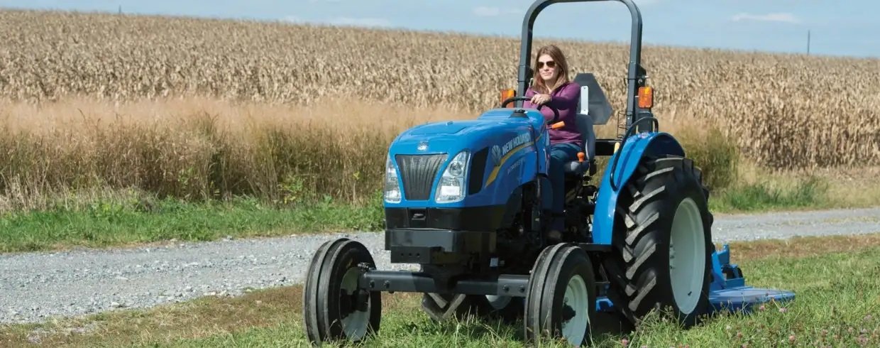 New Holland WORKMASTER™ 70 2WD