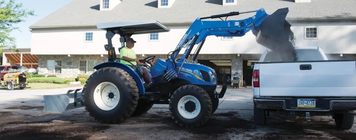 New Holland WORKMASTER™ 70 2WD