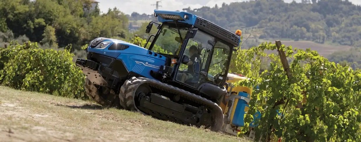 New Holland TK4 Crawler Specialty Series TK4.80V