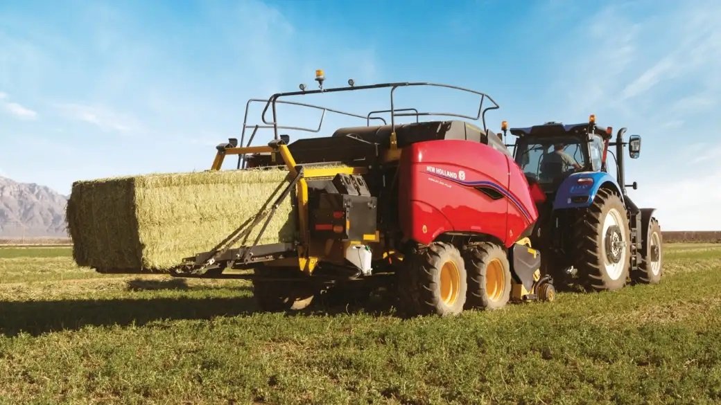 New Holland BigBaler PLUS Large Square Balers BigBaler 330 PLUS