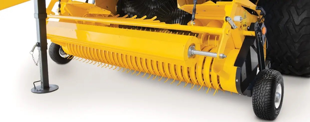 New Holland Pro Belt™ Round Balers 460 CropCutter®