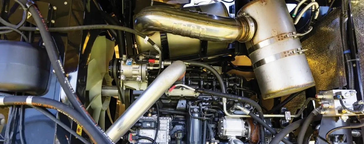 New Holland Speedrower® PLUS Self Propelled Windrowers Speedrower® 160 PLUS