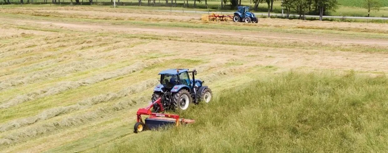 New Holland DuraDisc™ Heavy Duty Disc Mowers DuraDisc™ 108M