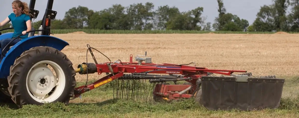 New Holland ProRotor™ Rotary Rakes ProRotor™ 3223