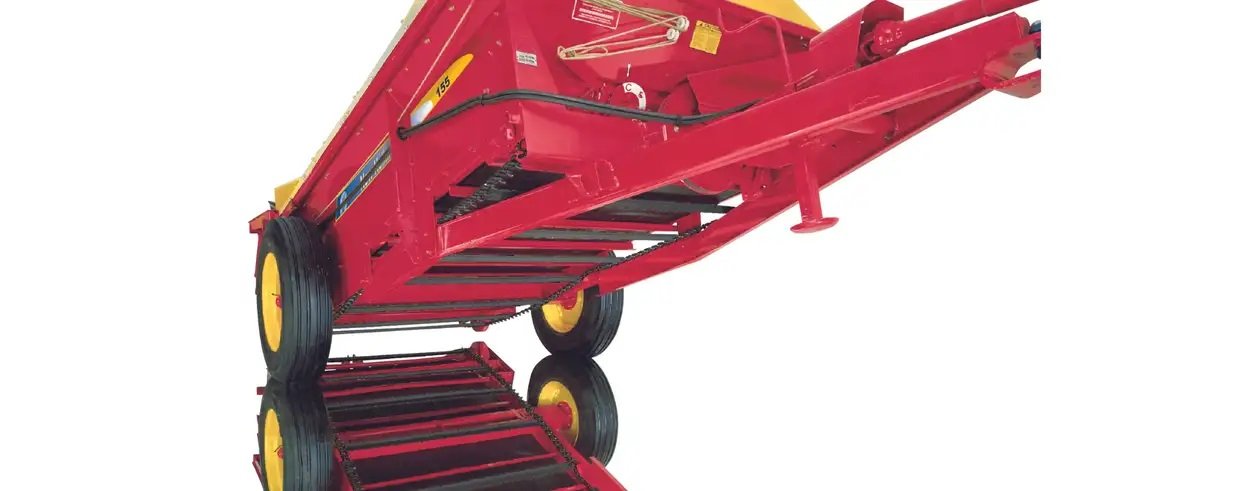 New Holland Box Spreaders 145