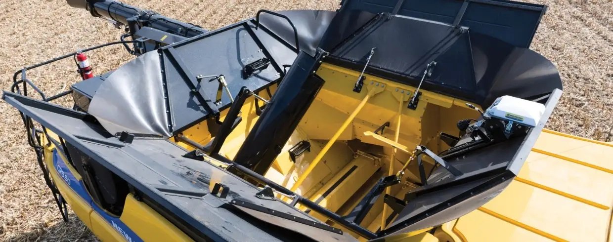 New Holland CR Series Twin Rotor® Combines CR9.90 Aggressive Shake