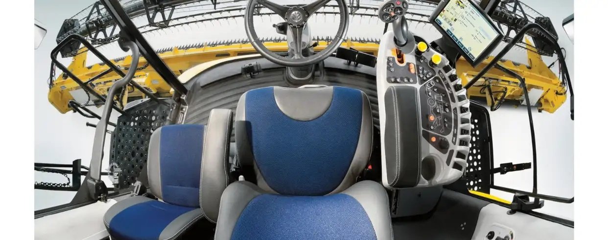 New Holland CX8 Series Tier 4B Super Conventional Combines CX8.80