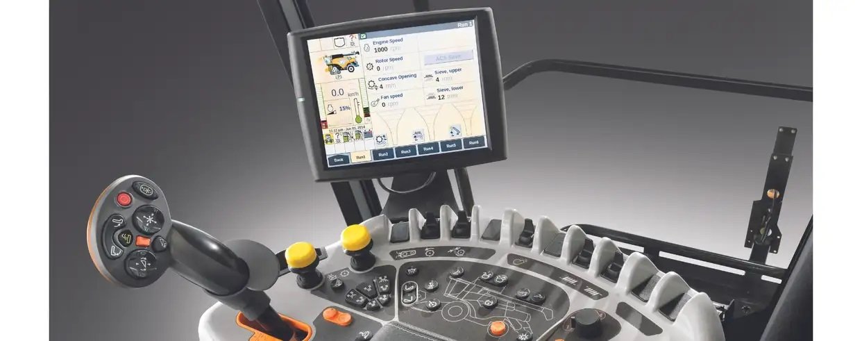 New Holland CX8 Series Tier 4B Super Conventional Combines CX8.80