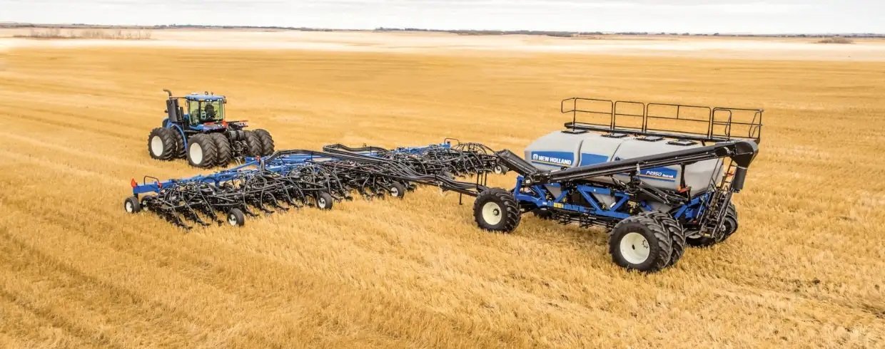 New Holland Flexi Coil® P Series Air Carts Flexi Coil® P2350