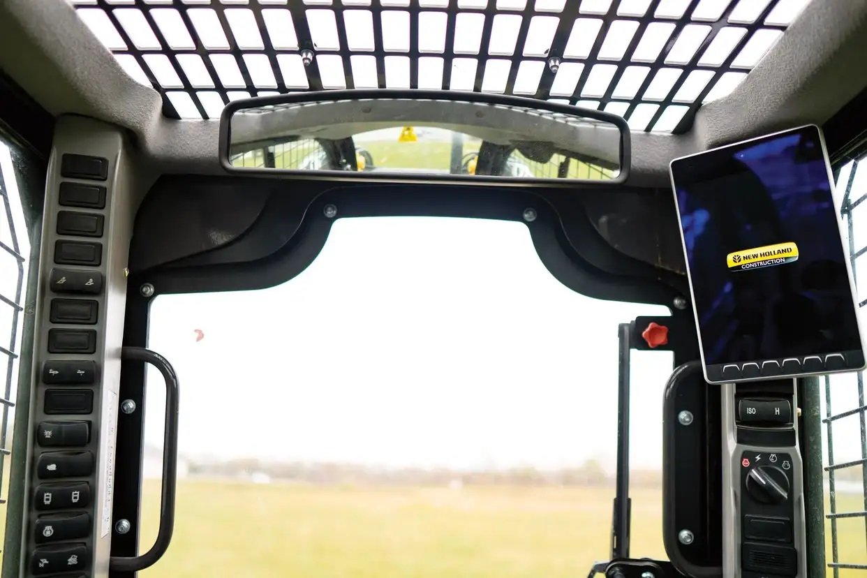 New Holland Skid Steer Loaders L334