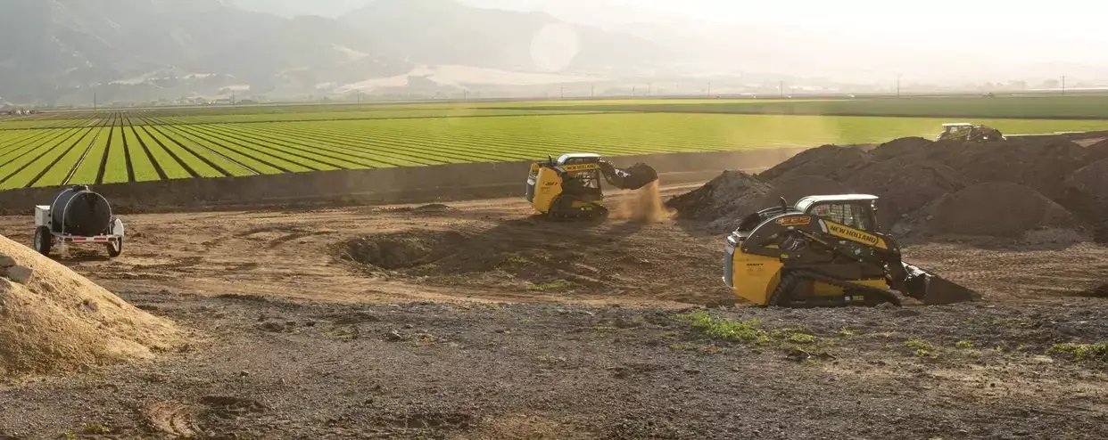 New Holland Compact Track Loaders C332