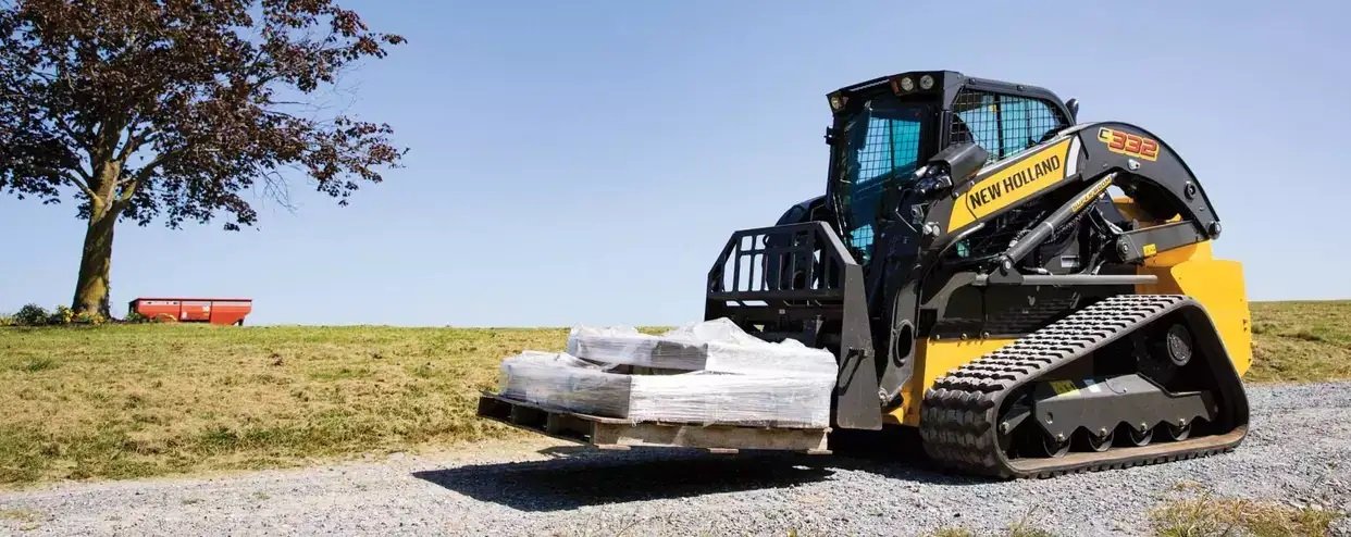 New Holland Compact Track Loaders C332