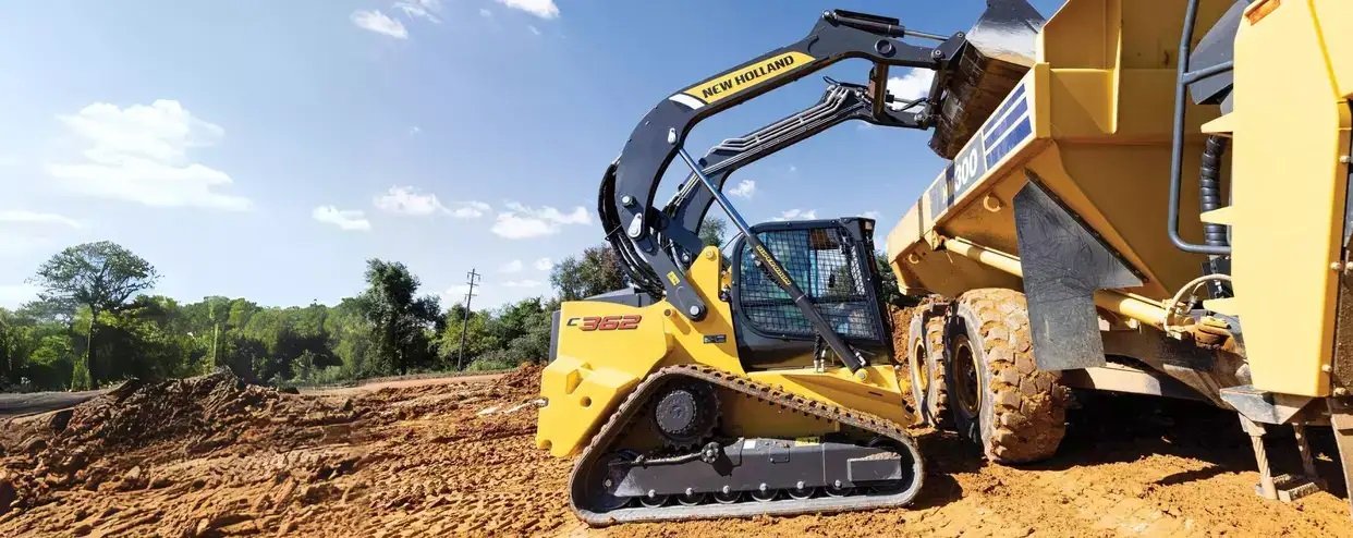 New Holland Compact Track Loaders C362