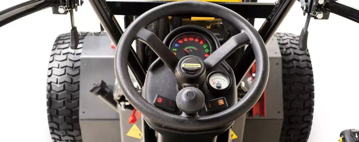 New Holland Small Articulated Loaders ML15