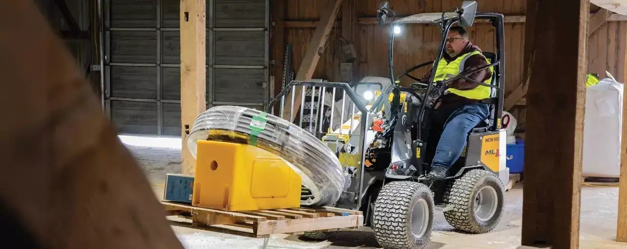 New Holland Small Articulated Loaders ML12 Telescopic