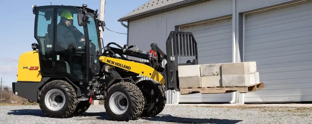 New Holland Small Articulated Loaders ML23