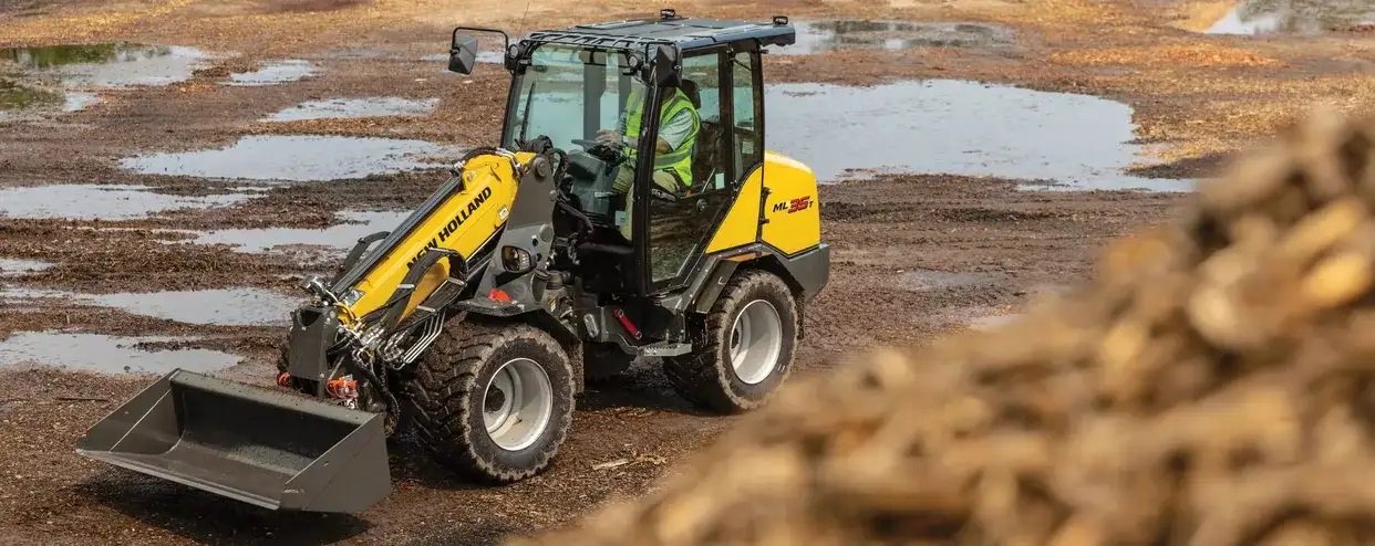 New Holland Small Articulated Loaders ML35 Telescopic