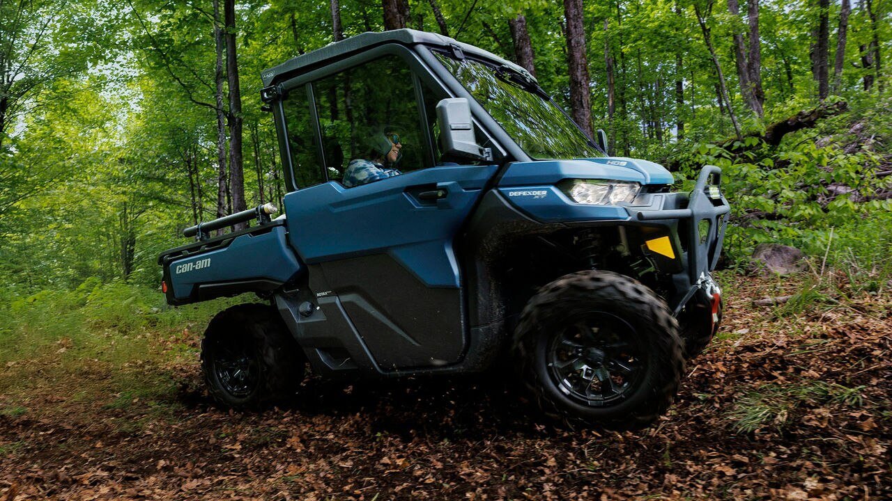 2026 Can-Am Defender DPS HD10 Compass Green | BRP, Aprilia, Moto