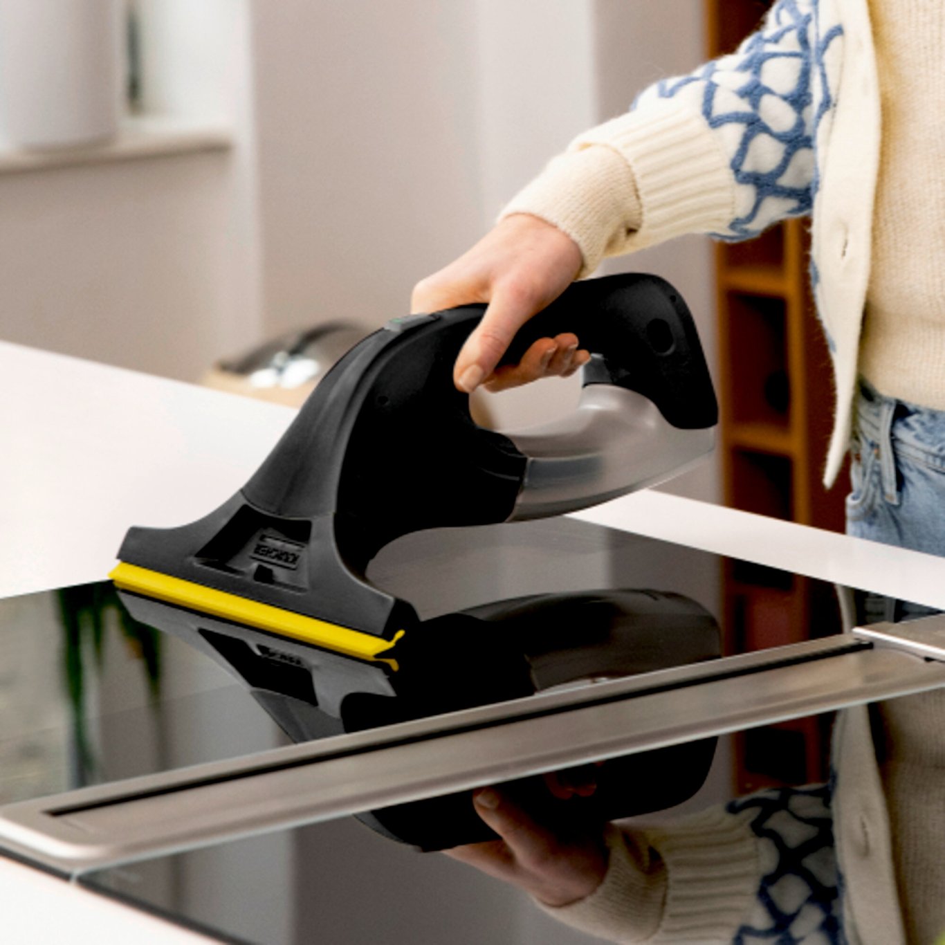 Karcher WV 1 Plus (Black)