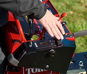 Toro 24 in. (61 cm) Stand On Aerator