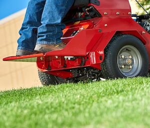Toro 24 in. (61 cm) Stand On Aerator