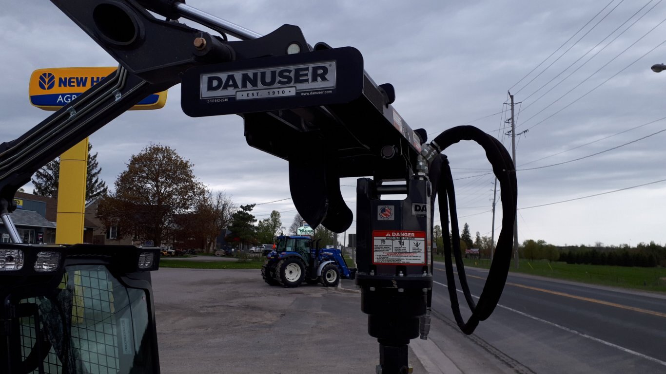 New Danuser EP Series Hydraulic Post Hole Auger