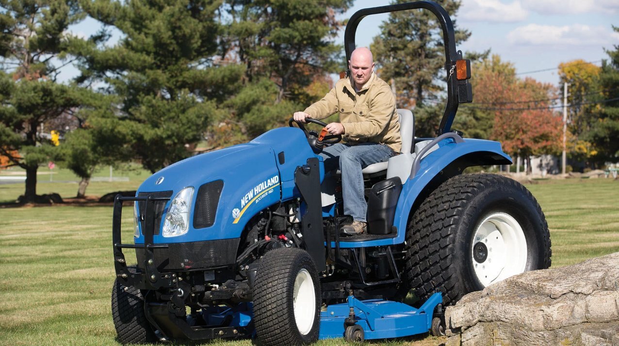New Holland Mid Mount Finish Mowers 372GMS