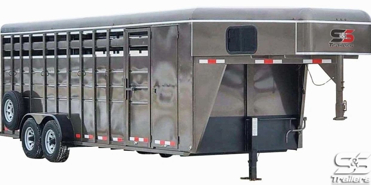 S&S Trailers 24' Stock Combo