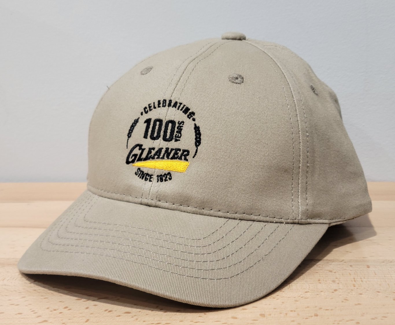 Gleaner 100 Tan Hat