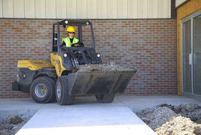 Vermeer ATX720 COMPACT ARTICULATED LOADER