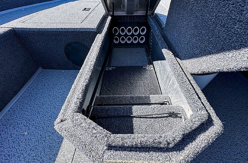 2026 Lowe Boats FM 1775 SC Metallic Black