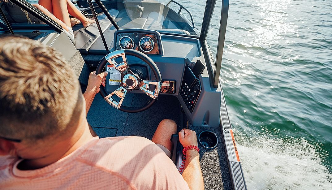 2026 Lowe Boats FS 1625 Metallic Silver