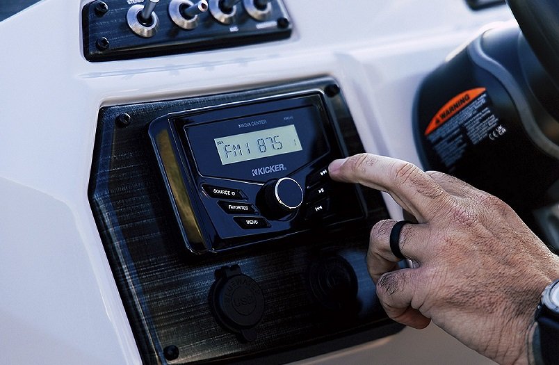 2026 Lowe Boats SS 230 WV Indigo Blue Metallic Fence w/ Black Rails w/White Custom Graphic