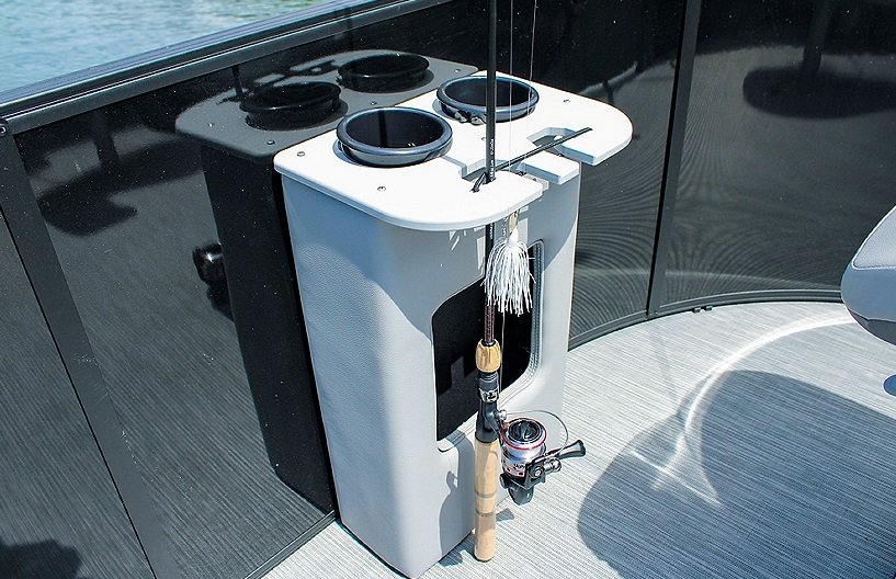 2026 Lowe Boats LF 172 Wineberry Metallic Fence