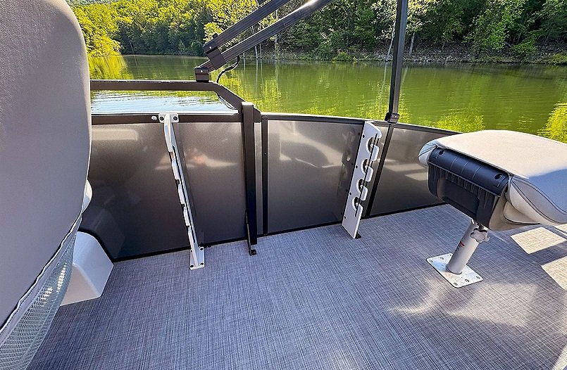 2026 Lowe Boats LF 214 Wineberry Metallic Fence