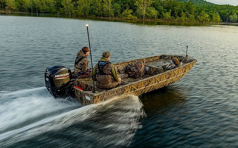 2026 Lowe Boats RX 1860DT Camouflage Mossy Oak® Shadow Grass Blades