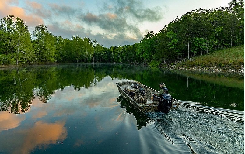 2026 Lowe Boats RX 1760DT Dead Grass Green