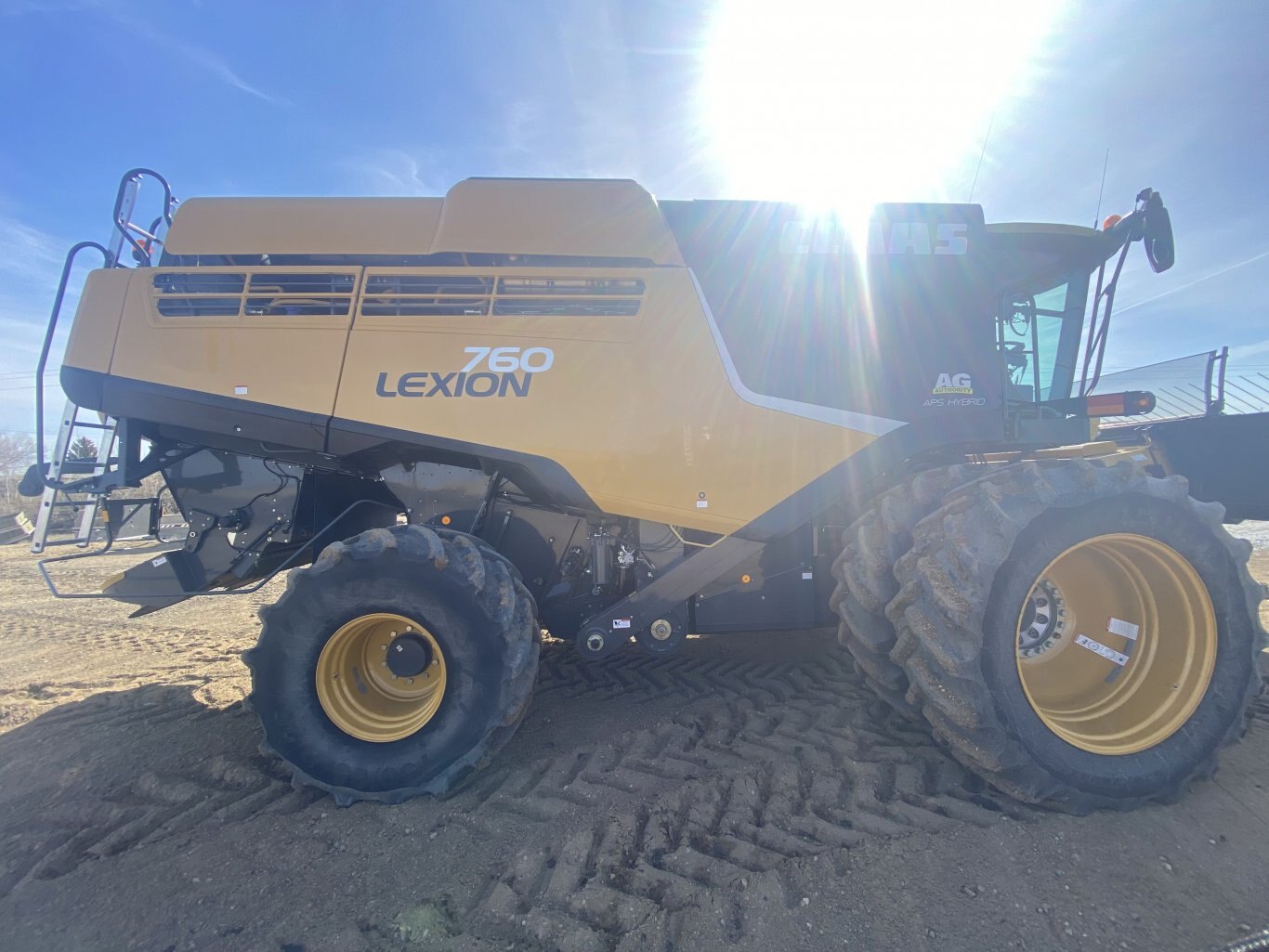 2015 CLAAS LEXION 760, 1385 Hours