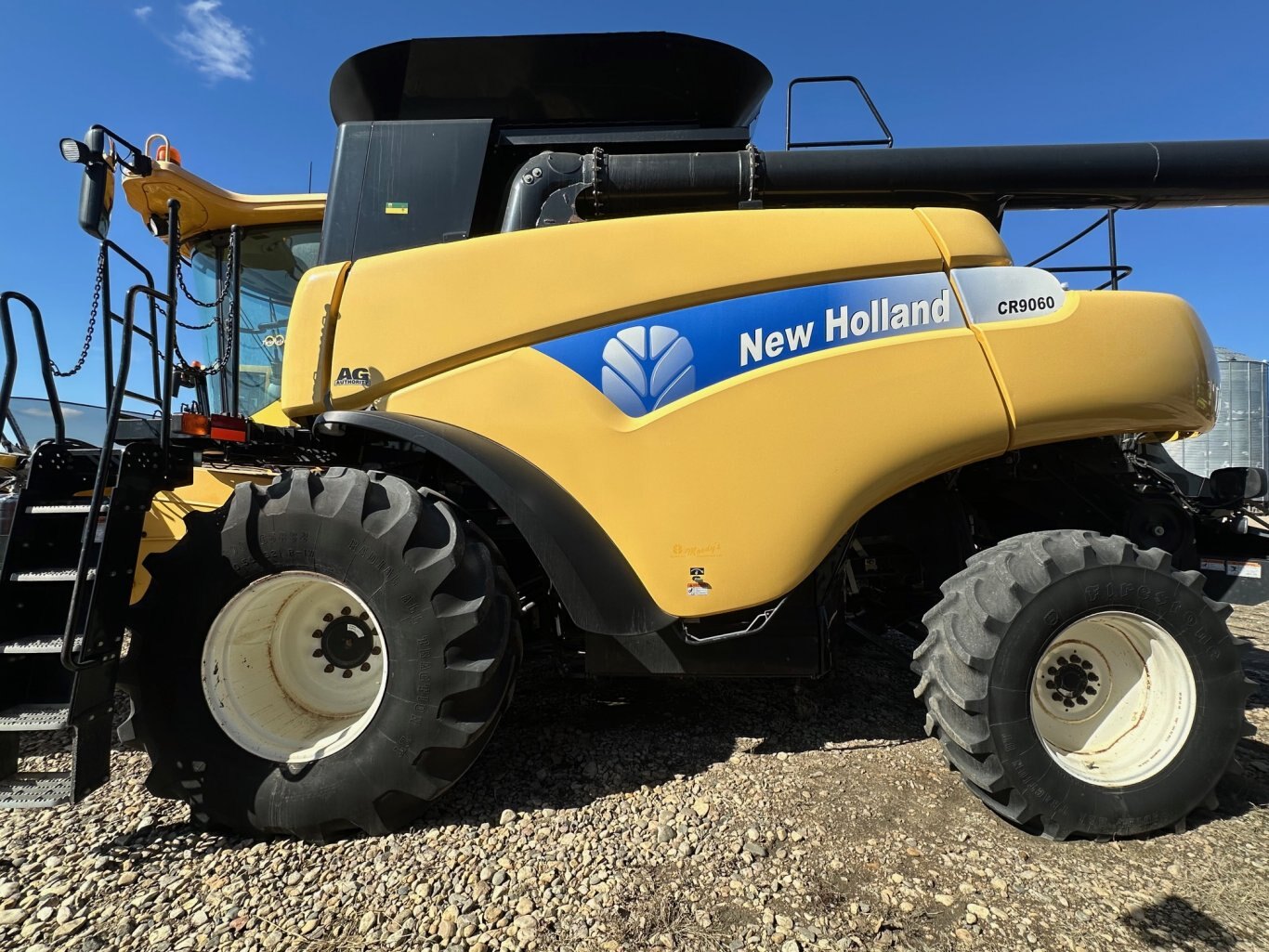2007 New Holland CR9060, 2300 Hours