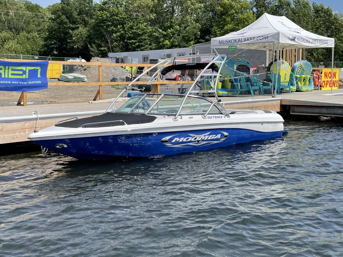 2008 Moomba Outback V Indmar 325 with Trailer