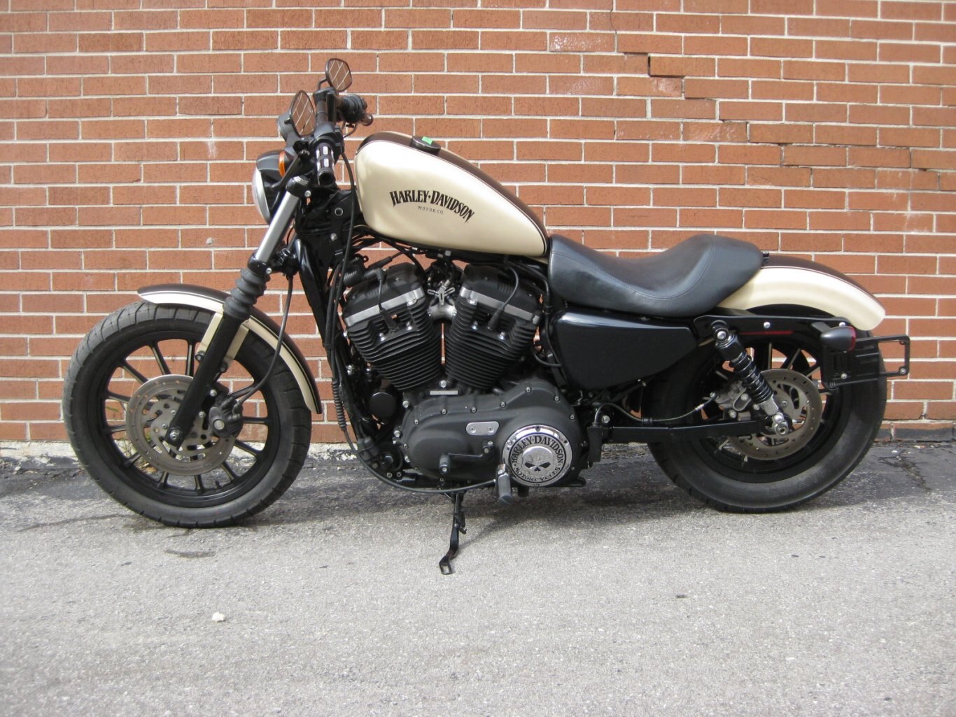 2014 Harley Davidson XL883N Iron