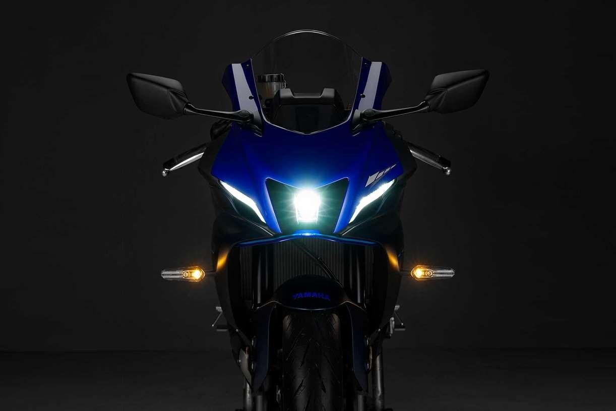 2022 Yamaha YZF R7 Performance Black