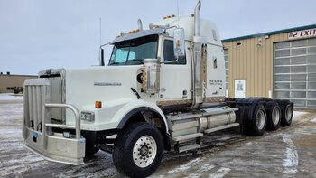 2020 Western Star 5700XE T/A Truck Tractor Dbl Bunk