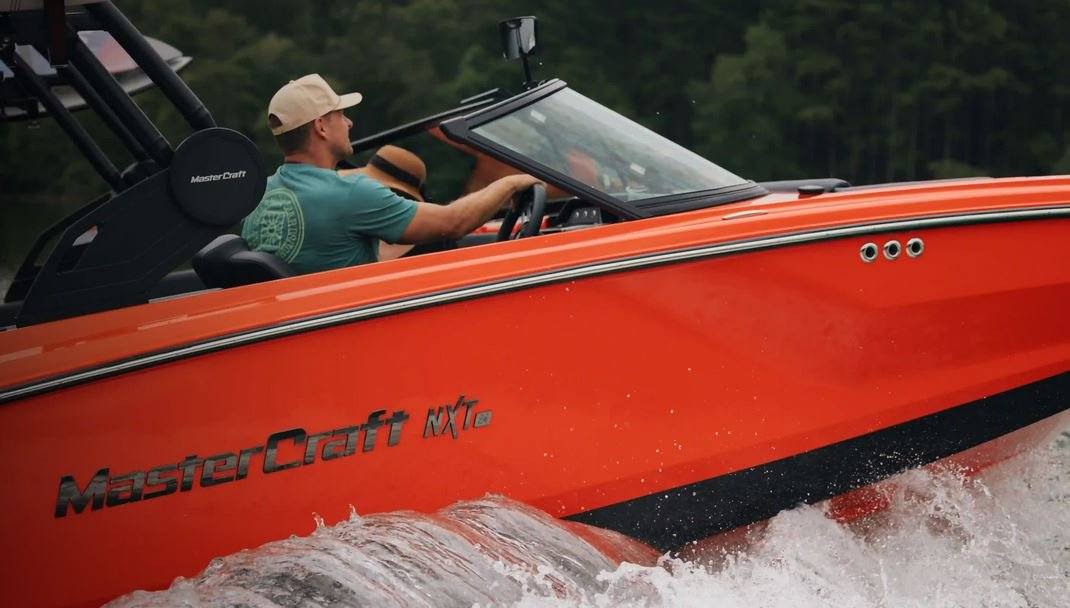 MasterCraft NXT24